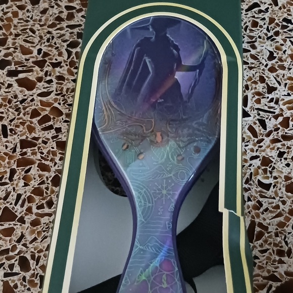Wickedly Beautiful Elphaba Wet Hair Brush NIB Full Size - Picture 2 of 10